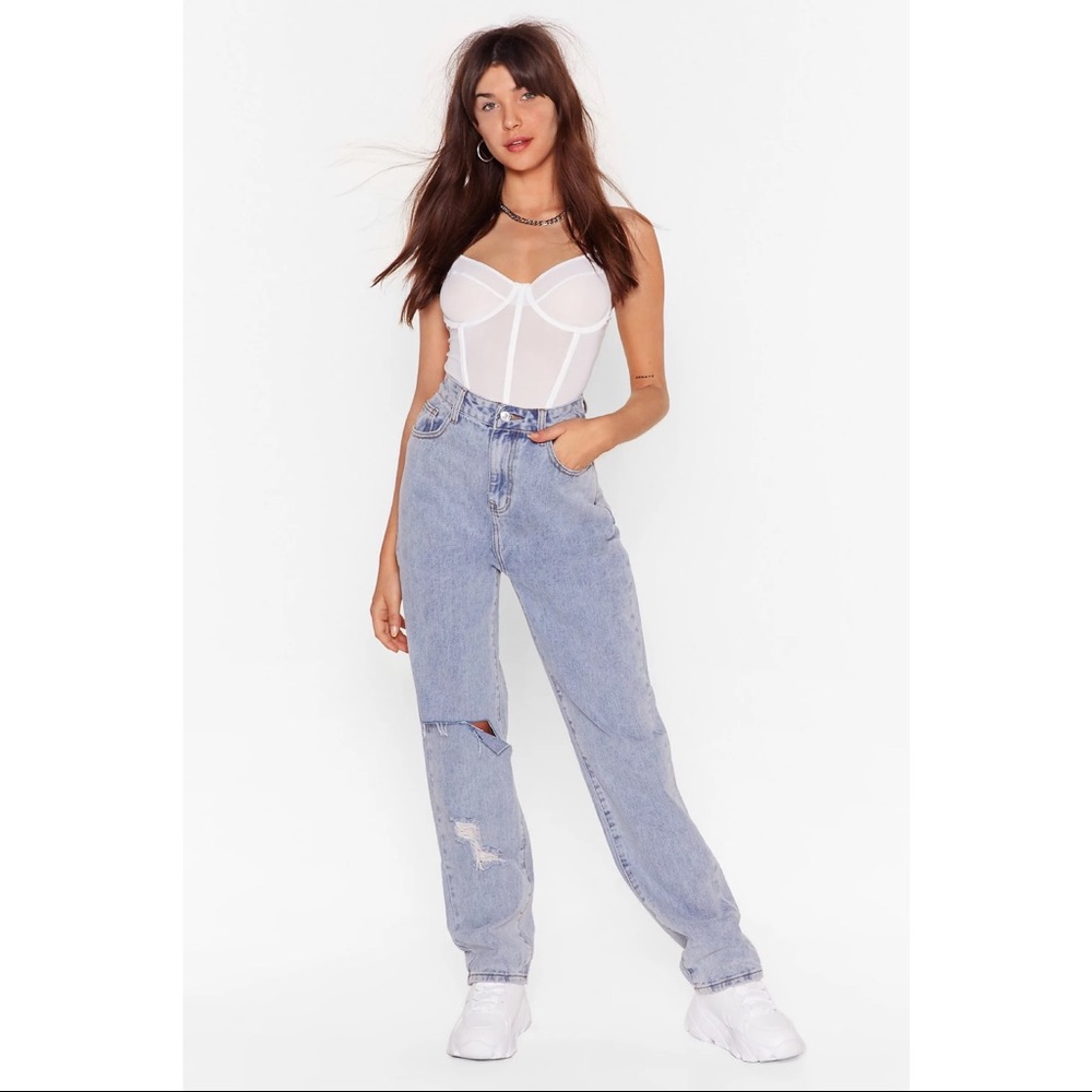 NWT Nasty Gal Relaxed Fit Distressed Jeans